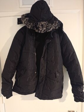 Warm black hooded puffer coat with faux fur trim